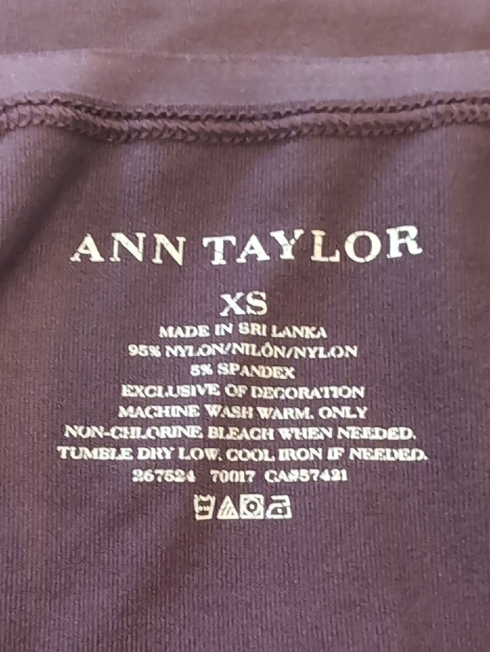 Ann Taylor Seamless Camisole – XS – Dark Plum - Picture 4 of 5
